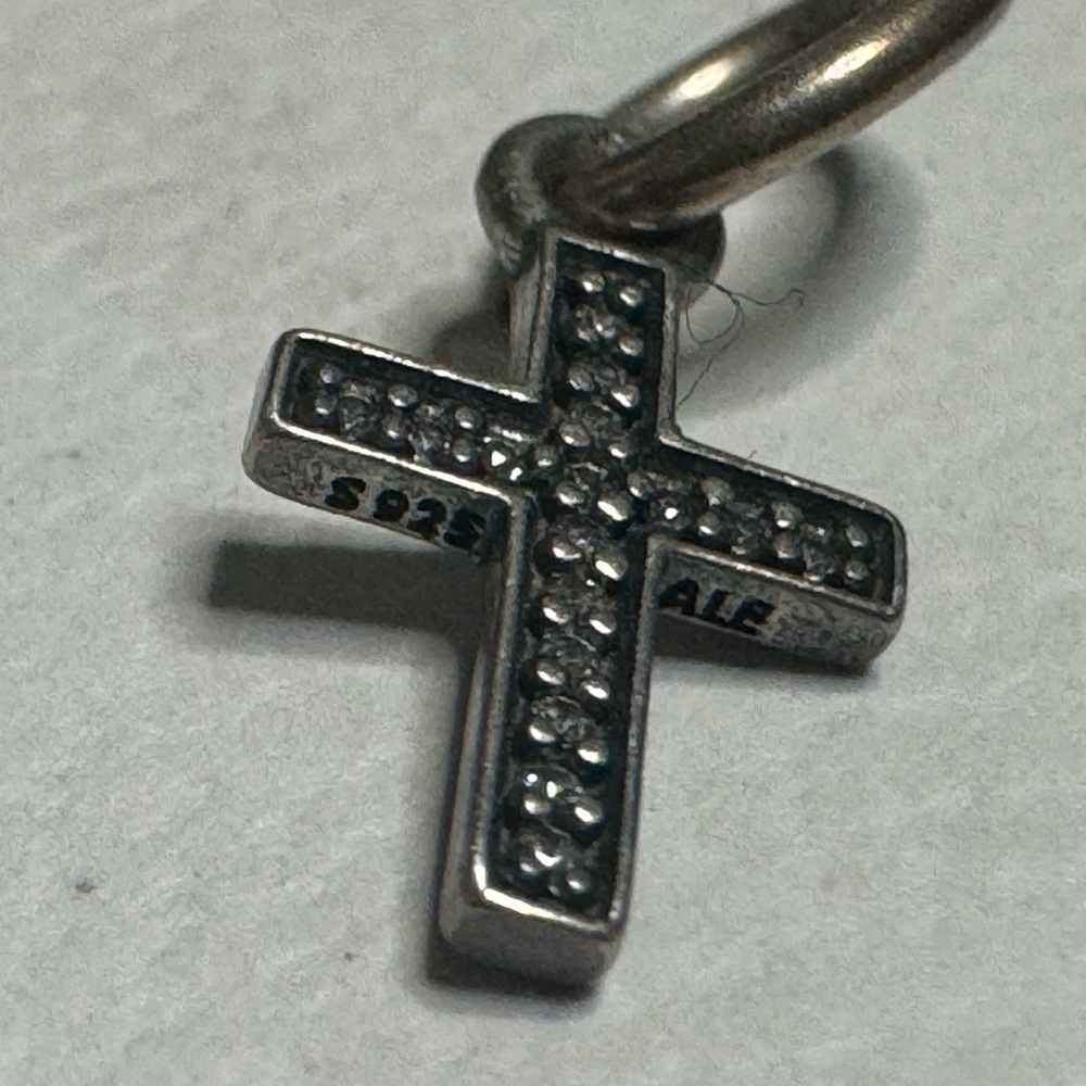 Authentic Pandora Cross Charm - Picture 3 of 3